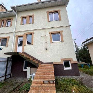 Продам кутовий таунхаус з гаражем у Софіївській Борщагівці, 180 м2, 2 сотки, Газ, Без комісії