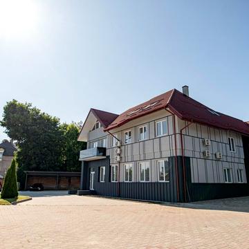 Євгена Чикаленка вул., 26