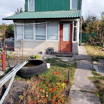 Продається дача з правом прописки!