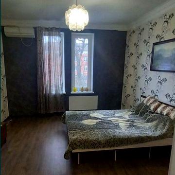 Продам 2-к. квартиру (сталинку) в самом центре с индивидуальным отоплением