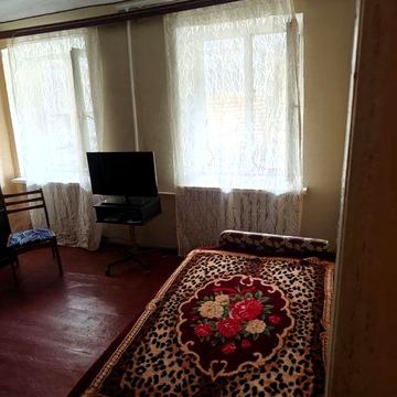 Сдам 1- комнатную квартиру в центре.