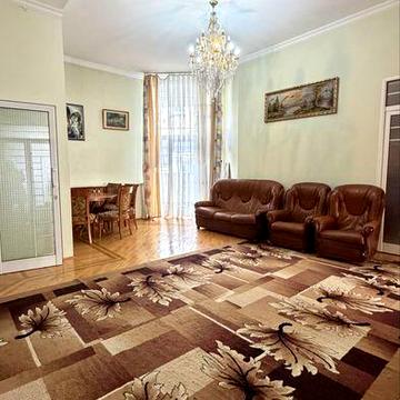 Здам 3-х кім центр Університетська