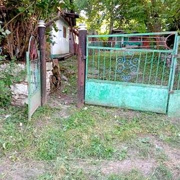 Продається хата.