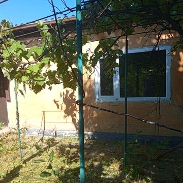 ТЕРМІНОВО продається будинок .