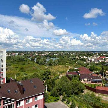 Продам 2 кімнатну 64.4м видову квартиру з газовим опаленням у центрі Гостомеля ЖК Покровський