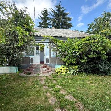 Продам будинок  25 км. до міста Камʼяць-Подільський.