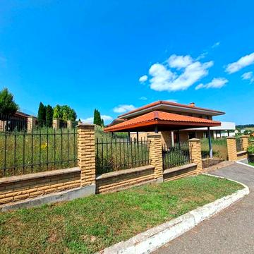 Домоволодіння пл. 245,2 кв.м в котеджному містечку Маєток Перлина Італії