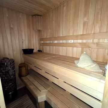 Капітальний будинок 350м² з каміном та сауною поруч з лісом! 27км від Києва.