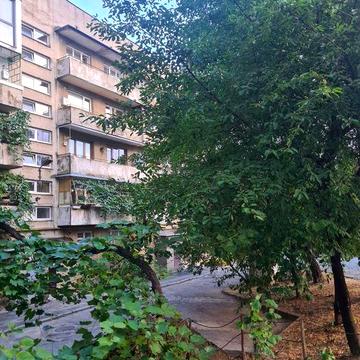 Здається в оренду квартира по вулиці Високій поруч з Колибою
