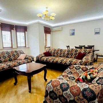 Оренда 4-к в центрі міста: 170 кв м комфорту, простору та безпеки