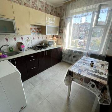 Здається квартира біля академії для курсантки