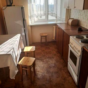 Оренда 1 к квартири Вул Листопадна