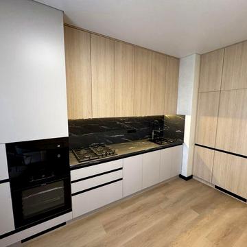 Продаж ЕЛІТНОЇ квартири в НОВОБУДОВІ (50 м²) р-н Майдану ЖК Янтарний