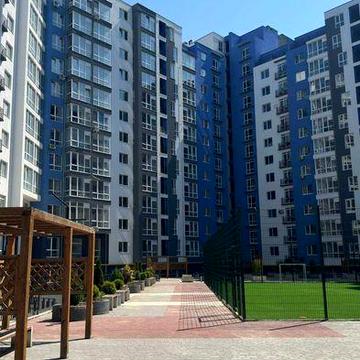 продам двокімнатну квартиру в центрі міста,поруч ратуша та парк
