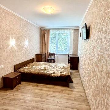 Продам 2-комнатную квартиру возле 9 школы