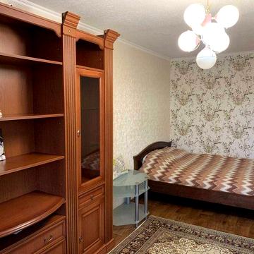 Оренда 1-к, Соломянський район, метро Вокзальна, вул. Соломянська 36