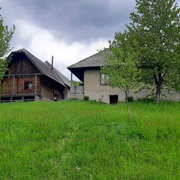 Продам будинок та земельну ділянку