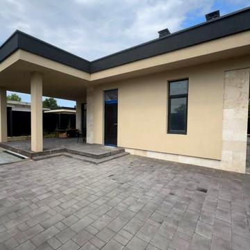 Сучасний одноповерховий будинок 118,7 м2 у Червоному Хуторі