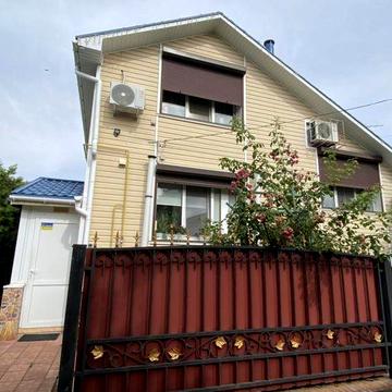 Продаж будинка з усіма зручностями!