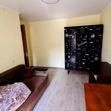 Продається 3-к квартира 64м² з інд. опаленням, бойлером 2 поверх 7 км від міста Бар