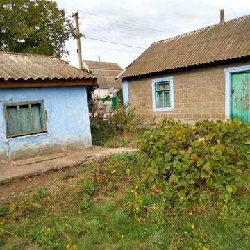 Продам будинок в с.Лупарево 4000 уо