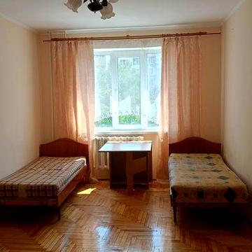 Здається 1 кім. квартира по вул Івана Павла 2