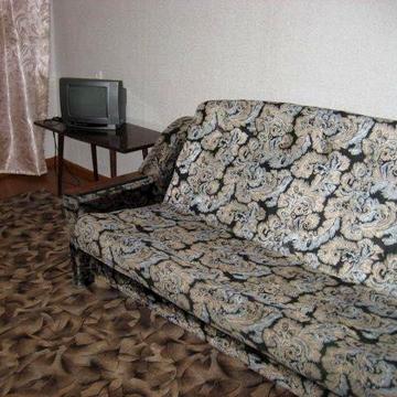 2 К квартира на другому поверсі