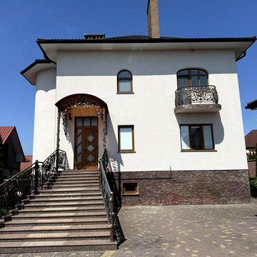 Продається 5кімнатний особняк В Кучурів вул В Великого