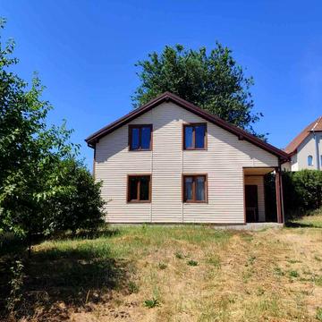 Продам будинок на Гребному Каналі