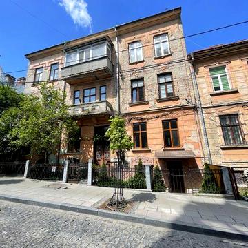 Продаж квартири по вул.Богуна (Австрійський люкс, оригінальне планування без змін)