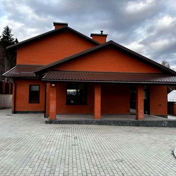 Сучасний будинок преміум-класу