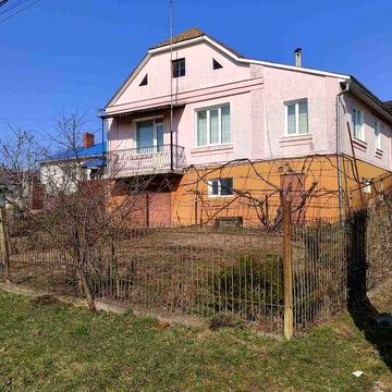 Продається 2-поверховий будинок SH
