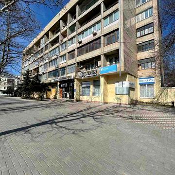 Продаж квартири в Будинку Художників біля Сіті Центру.