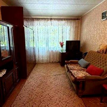 В продаже 1 к. квартира в пяти минутах от метро Масельського.