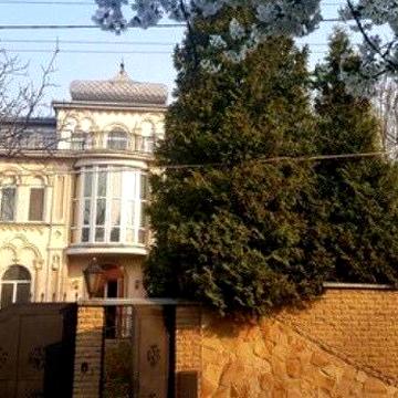 Оренда будинку під проживання або офіс Газ Підвал Вихід під генератор
