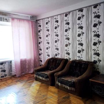 Продам 2-комнатную квартиру в 1-Шевченковском микрорайоне