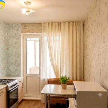 Снижена цена! 3-комнатная квартира в центре поселка Котовского