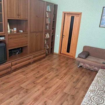 Сдам 1-но комн. квартиру в Малиновском районе на улице Скворцова в новом доме.