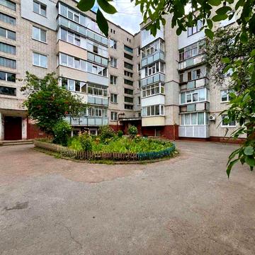 ПРОДАЖ 3-кімнатної квартири в Центрі міста по вул. П`ятницька