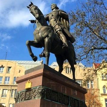 Продаж  2-кім.кв. в центрі міста.