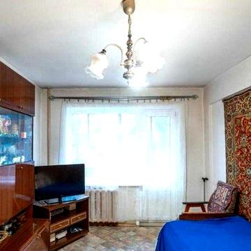 продаж 2к квартири на Червоної Калини