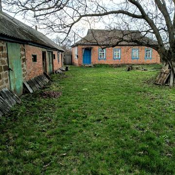 Цегляний будинок