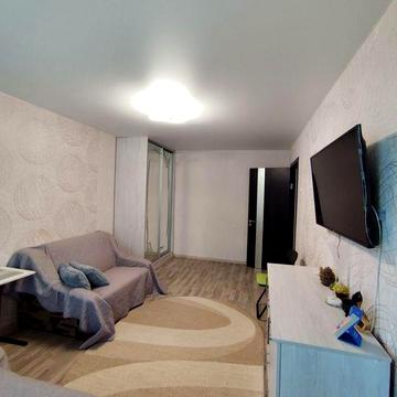 N:14162 - Продаж квартири, 2-кімн., Польова, вул. Космонавтів, 44 м²