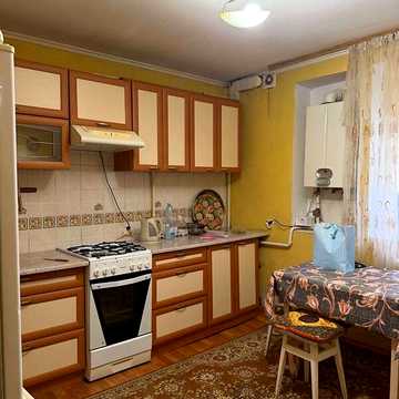 Довгострокова оренда 1к Квартира Зарічанська вулиця