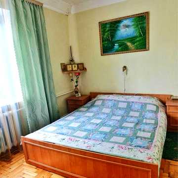 Перша здача! 2-кв кв по вул Перемоги - Амстор