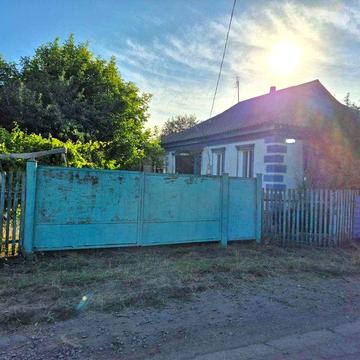 Будинок в гарному стані (газ, вода, склопластикові вікна,свердловина) с. Суботці + ділянка 0,198 га, 25 км до Кропивницького (гарна дорога)