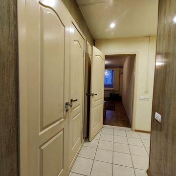 Продам 1 комнатная квартира Залютино, двухбалконка.