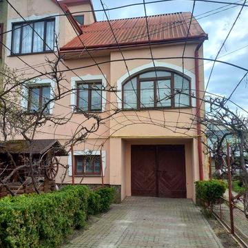 Будинок в м.Буськ