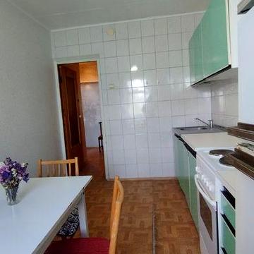 Продам однокімнатну квартиру на Олексіївці біля метро Олексіївська