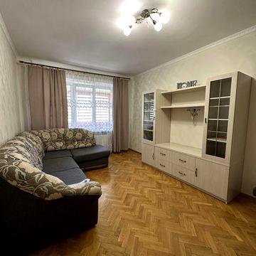 Продаж 2-квартири Автономне Опалення вул.Млинівська р/н 19 школи
